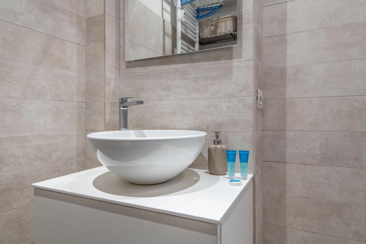 Easylife - Coccole E Comfort - Bilocale Caldo Ed Accogliente A Due Passi Dai Navigli E Metro Verde Мілан Екстер'єр фото